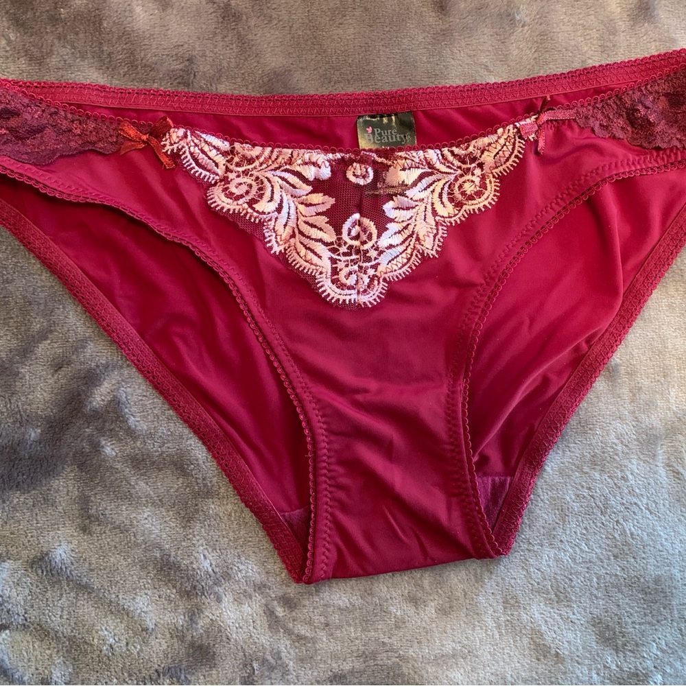 Pure Beauty by Rene Rofe.  Chic Red Lace Bra and Panty Set